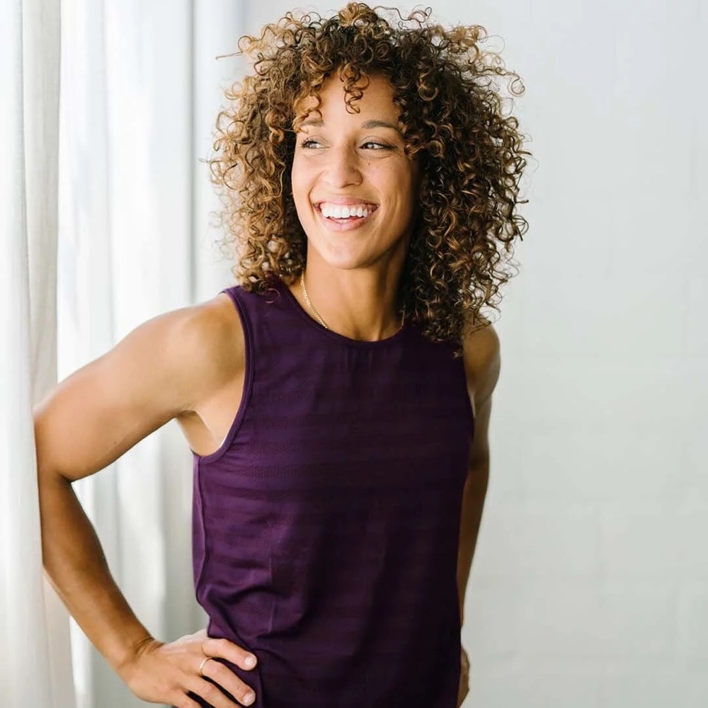 Like new Zyia Chill tank in plum (Large)